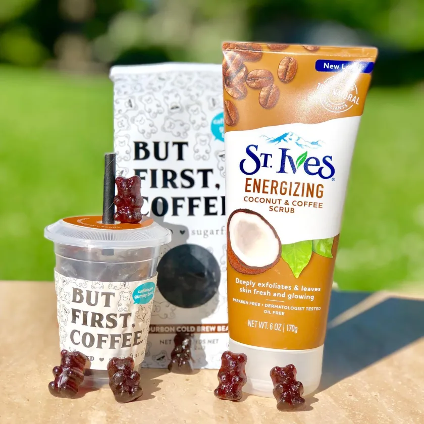سانت ايفز  ماسك و سكراب للوجه بجوز الهند والقهوة 170 جرام  | ST. Ives Energizing Coconut _ Coffee Face Scrub