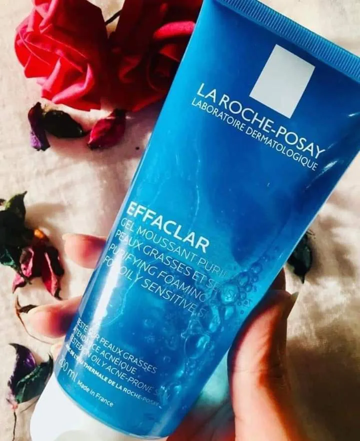 لاروش بوزيه جل غسول رغوي للبشرة الدهنية و الحساسة  | La Roche-posay EFFACLAR FOAMING GEL