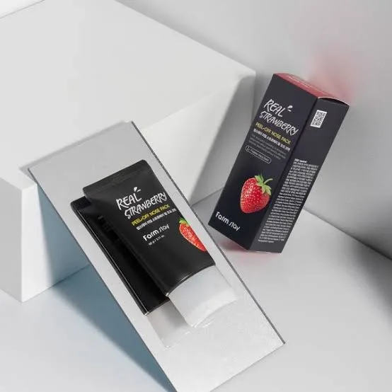 فارم ستاي عبوة تقشير الأنف بالفراولة  60 جم  |  Farm stay Real Strawberry Peel-Off Nose Pack-60g