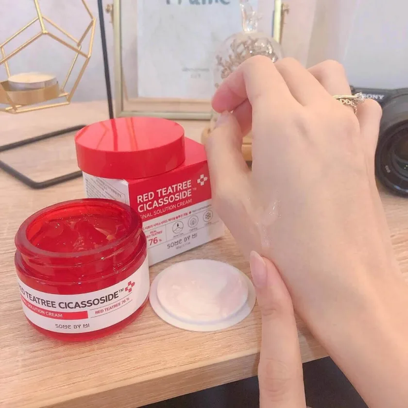 سام باي مي كريم سيكاسوسيد بخلاصة شجرة الشاي الأحمر 60 جم | SOME BY MI Red Tea Tree Cicassoside Final Solution Cream 60g