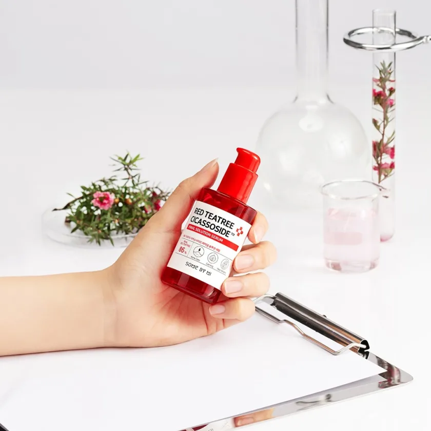 سام باي مي سيروم ديرما سيكاسوسيد بخلاصة شجرة الشاي الأحمر 50 مل | SOME BY MI Red Tea Tree Cicassoside Derma Solution Serum 50ml