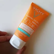 فيشي كابيتال سولي صن بلوك سائل دراي تاتش بمعامل حماية 50+  | Vichy Capital Soleil Mattifying Face Dry Touch SPF50 50ml