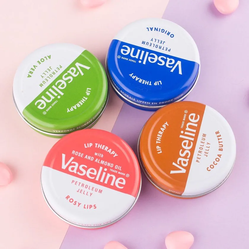 فازلين ليب ثيرابي زبدة الكاكاو جيلي بترولي، 20 جرام |  Vaseline Lip Therapy Cocoa Butter Tin 20g