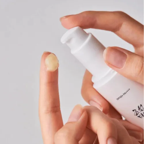 بيوتي اوف جوسون سيروم واقي الشمس بخلاصه الجينسنغ 30 مل |  Beauty Of Joseon Ginseng Moist Sun Serum (SPF 50+ PA+) 30ml