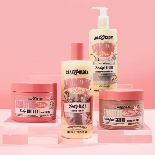 سوب اند جلوري سموثي ستار مقشر الجسم بالشوفان والسكر وزبدة الشيا لتنعيم وتجديد البشرة 300 مل | Soap & Glory Smoothie Star Exfoliating Breakfast Body Scrub 300ml