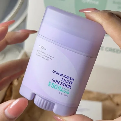 إيسنتري عصا الشمس الخفيفة المنعشة بالبصل  22 جم |  Isntree Onion Fresh Light Sun Stick 22 g
