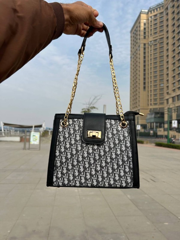 ماركا كلبس