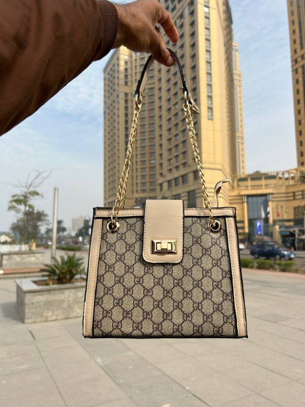 ماركا كلبس