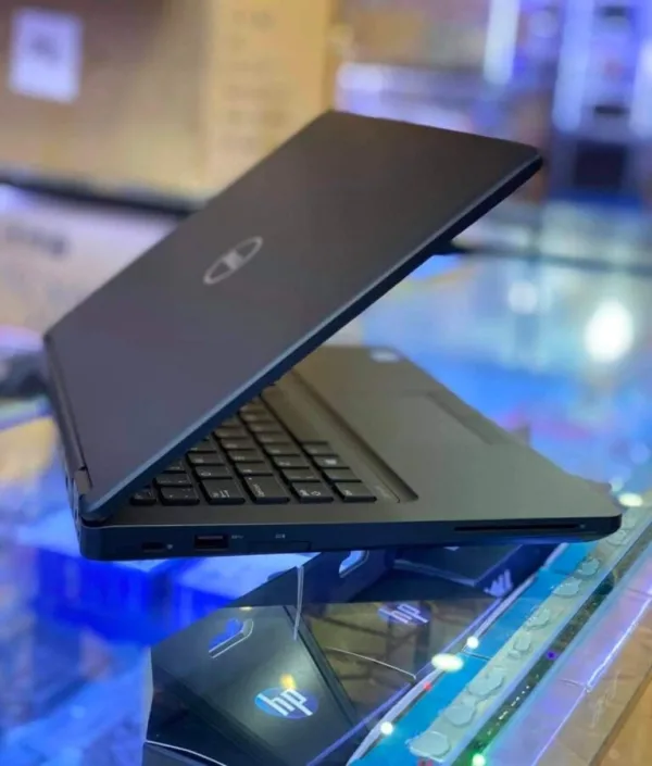 Dell Latitute 5480 Laptop Intel Core I5-6440⁦Dell Latitute 5480 Laptop Intel Core I5-6440⁩ - الصورة ⁦2⁩⁦Dell Latitute 5480 Laptop Intel Core I5-6440⁩