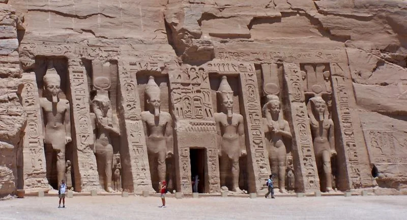 تعامد الشمس على معبد أبو سمبل (طبعة ثانية ورقية )