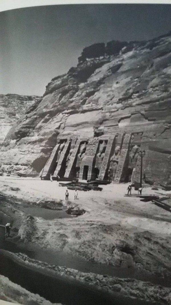 تعامد الشمس على معبد أبو سمبل          (طبعة أولي اليكترونية، عام 2019م)