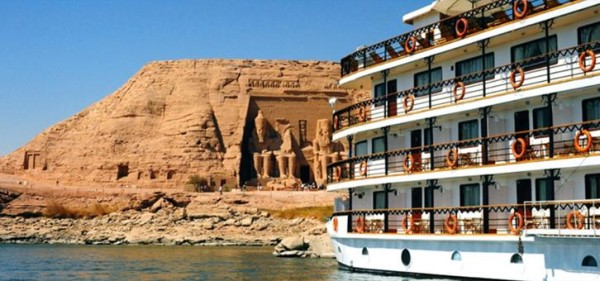 تعامد الشمس على معبد أبو سمبل          (طبعة أولي اليكترونية، عام 2019م)