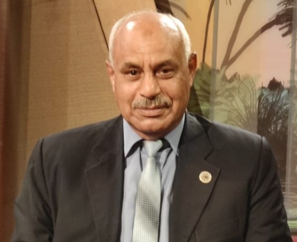 السيرة الذاتية للأستاذ الدكتور قاسم زكي (أستاذ الوراثة بجامعة المنيا، مصر)