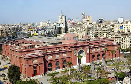 مأساة نفرتيتي وأخواتها (قصة نهب وتهريب الآثار المصرية منذ الأزل وحتى يومنا هذا)             (كتاب اليكتروني) 2019م