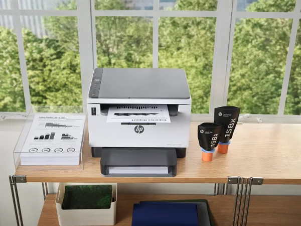 طابعةHP LaserJet MFP M141w ‎‏ (7MD74A) بضمان سنه