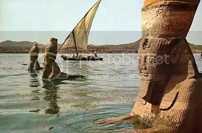 تعامد الشمس على معبد أبو سمبل               (طبعة  ثالثة ورقية بالألوان، مارس 2025م)