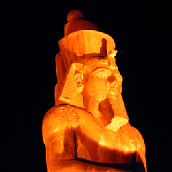 تعامد الشمس على معبد أبو سمبل               (طبعة  ثالثة ورقية بالألوان، مارس 2025م)