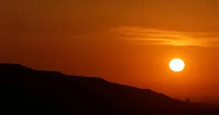 تعامد الشمس على معبد أبو سمبل               (طبعة  ثالثة ورقية بالألوان، مارس 2025م)