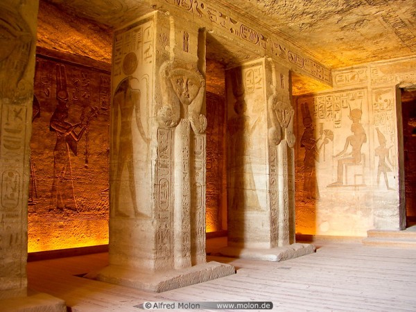 تعامد الشمس على معبد أبو سمبل               (طبعة  ثالثة ورقية بالألوان، مارس 2025م)