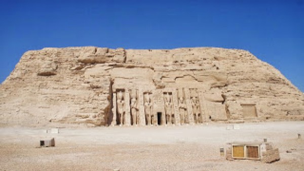 تعامد الشمس على معبد أبو سمبل               (طبعة  ثالثة ورقية بالألوان، مارس 2025م)