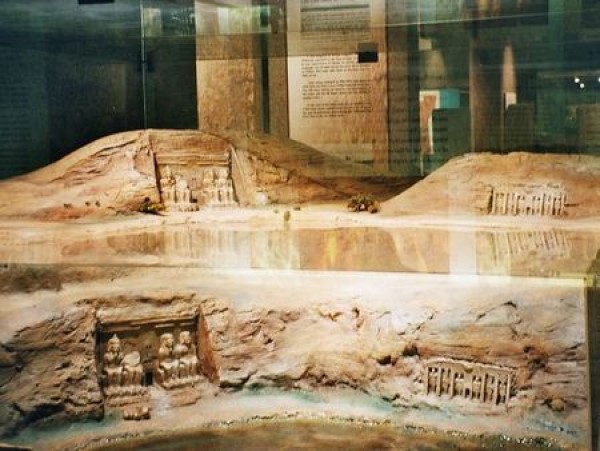 تعامد الشمس على معبد أبو سمبل (طبعة ثالثة إليكترونية)