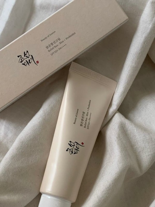 Relief Sun: Rice + Probiotics SPF50+ PA++++واقي شمس