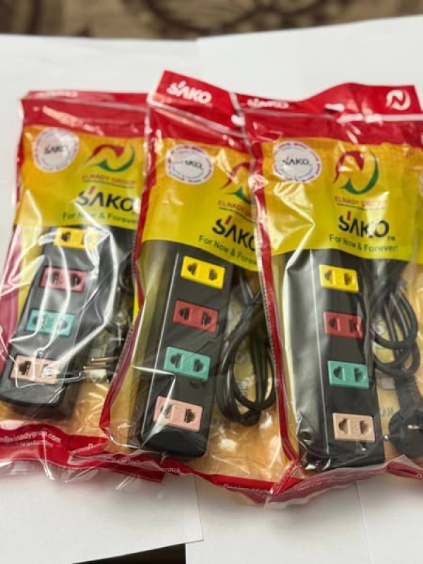 4 Socket Power Strip - Black متر ونص