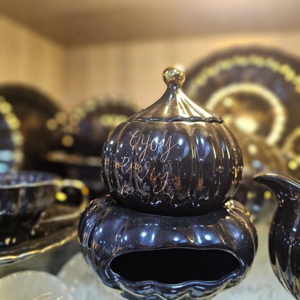 طقم فطار بورسلين لوتس