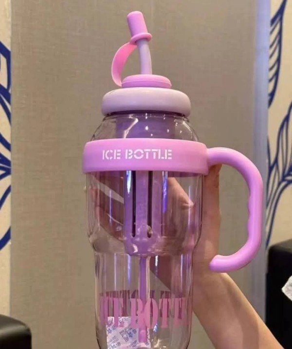 زجاجة مياه ICE CREAM