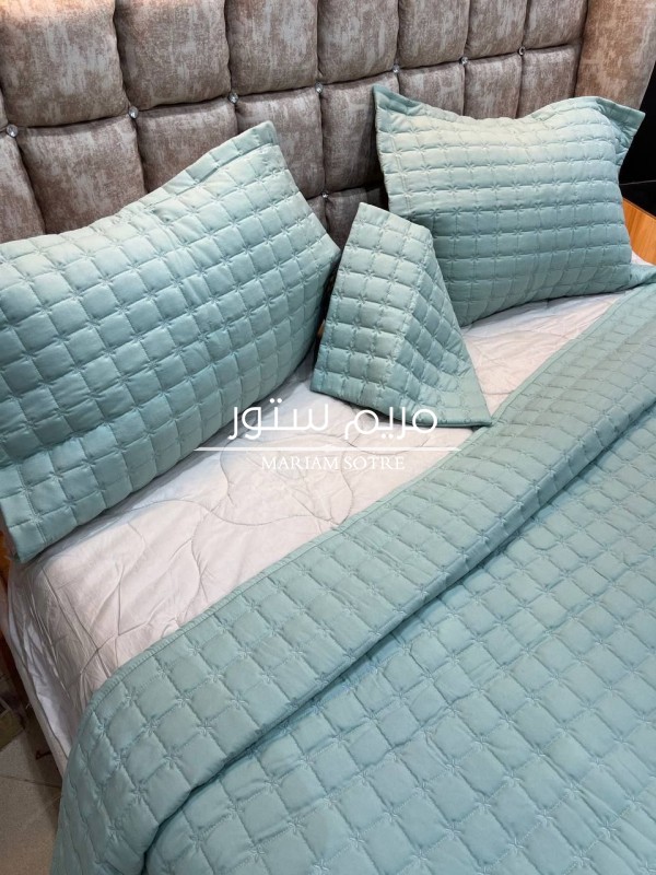 كوفرته رويال هوم تركي كبيره❤️‍🔥❤️‍🔥 4ًقطع قطنً خطيره ولا كلمه🔥🔥 كوفرته +2ًخداديه+تربيعه 40*40 بجد خطيييره