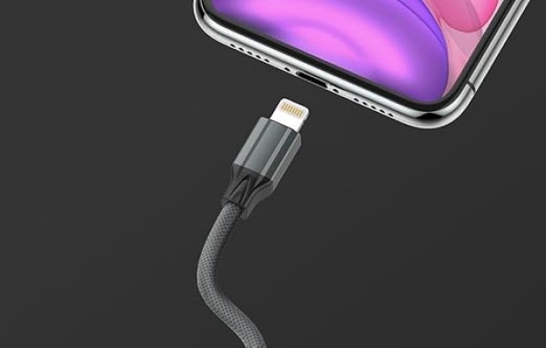 كابل من LDNIO بطول 1 متر نوع لايتنينج متوافق مع السمارتفون