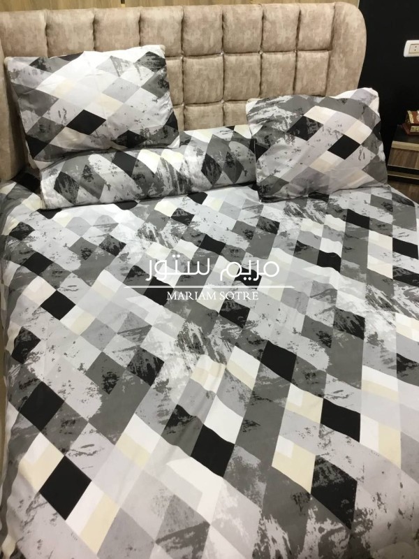 طقم المصريه  6 قطع شبابي ورسومات فنش بالمظبوط وخامهً خطيره توووحفه ❤️❤️ 2 ملايه 170*230 2 مخده 40*120 2 خداديه 50*60