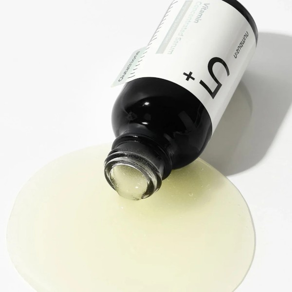 نومبوزين رقم 5 – سيروم مركز بالفيتامينات لتفتيح البشرة 30 مل | Numbuzin No.5 Vitamin Concentrated Serum 30ml