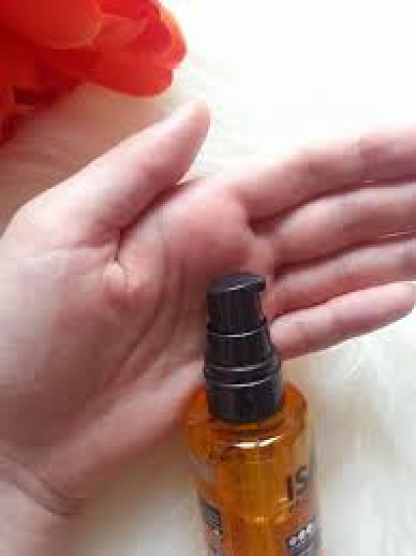 إيزانا – زيت العناية بالشعر غني بزيت الأرجان للشعر الدهني والجاف والتالف جدًا 100 مل | ISANA Hair Care Oil Argan Oily, Dry And Very Damaged 100ml