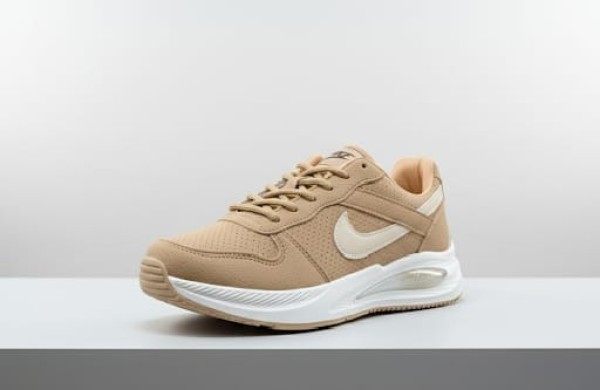 كوتشي جلد مقلوب   Perfect Fit Sneaker