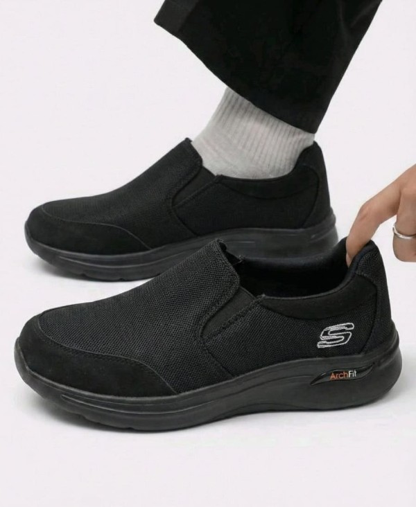 كوتشي سكتشرز - Skechers Sneakers 👟