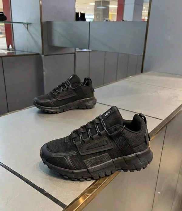 كوتشي أوت دور ميلتري - Military Outdoor Sneakers