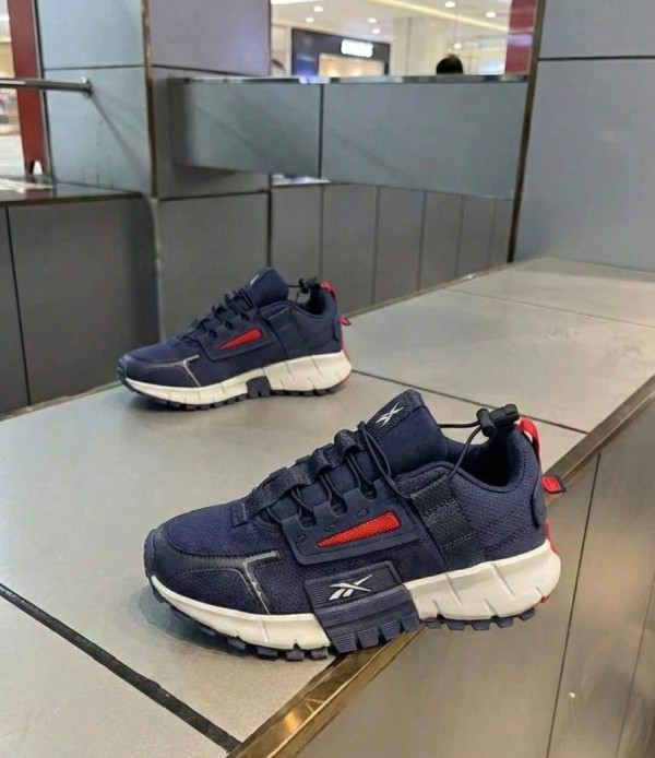 كوتشي أوت دور ميلتري - Military Outdoor Sneakers