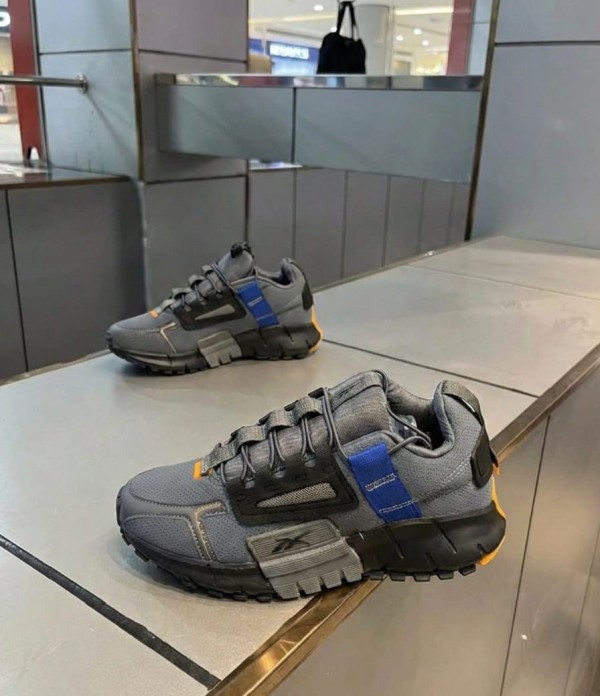 كوتشي أوت دور ميلتري - Military Outdoor Sneakers