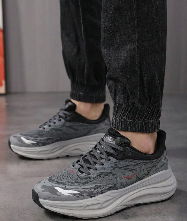 كوتشي رياضي هوكا  - HOKA Sports Sneakers