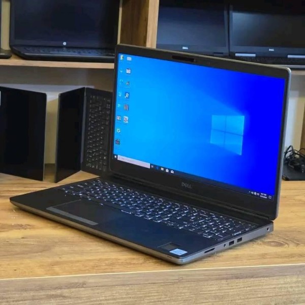 Dell Precision 7550   Intel Core i9-10885H (10th Gen)