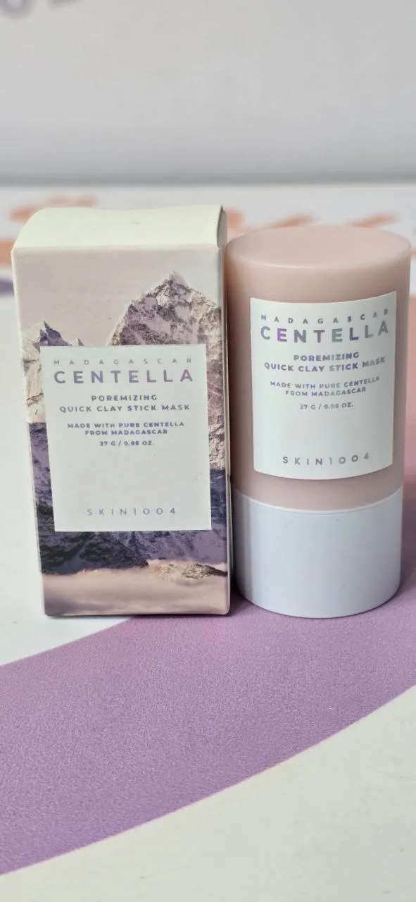 قناع الطين الكوري "الستيك" لتنظيف وتضييق المسام من سكين 1004 - SKIN1004 - Madagascar Centella Poremizing Quick Clay Stick Mask - 27g