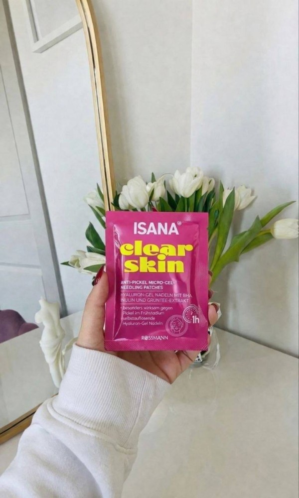 لصقات إيسانا كلير سكين الألمانية بالإبر الدقيقة الذائبة لعلاج الحبوب - ISANA Clear Skin Anti-Pickel Micro-Gel Needling Patches