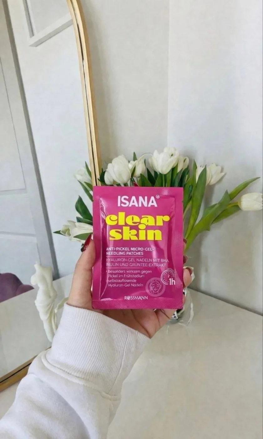 لصقات إيسانا كلير سكين الألمانية بالإبر الدقيقة الذائبة لعلاج الحبوب - ISANA Clear Skin Anti-Pickel Micro-Gel Needling Patches