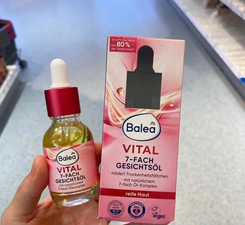 زيت باليا فيتال الألماني بتركيبة الـ 7 زيوت لمقاومة التجاعيد وبديل الفيلر - Balea Vital 7-Fach Gesichtsöl 30ml