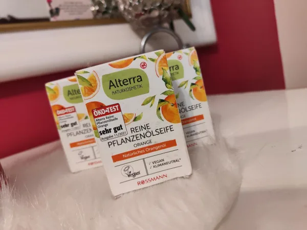 صابونة التيرّا الألمانية الطبيعية بالبرتقال وفيتامين سي للبشرة الدهنية والمختلطة - Alterra Orange Plant Oil Soap