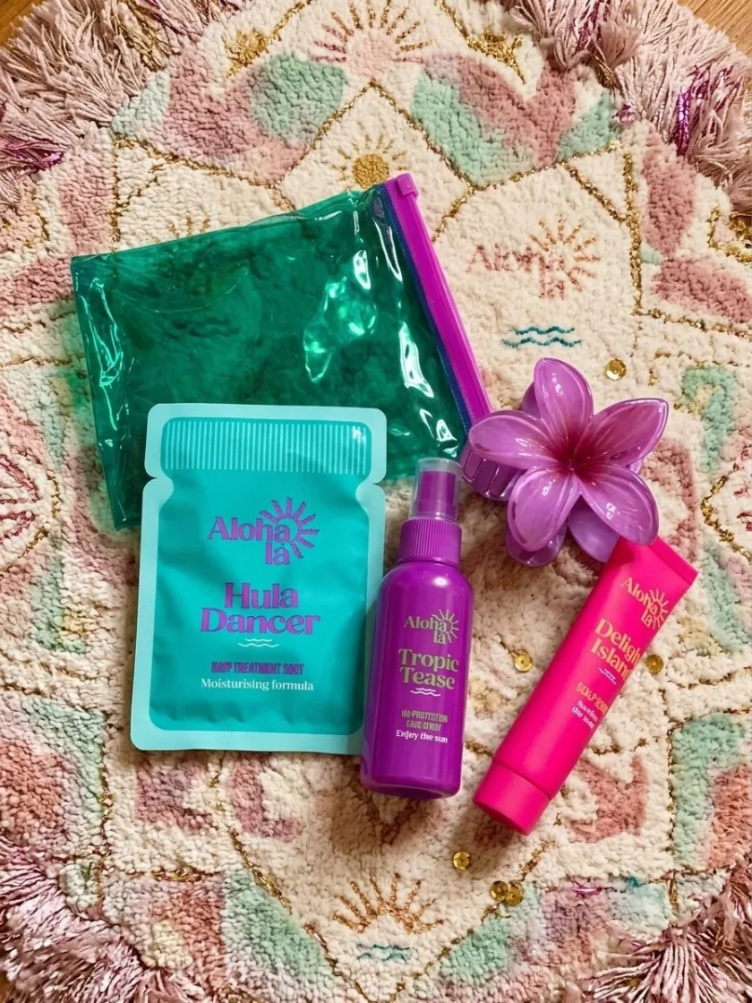 مجموعة ألوها للعناية بالشعر للمصيف والسباحة  - Aloha Hair Essentials Kit