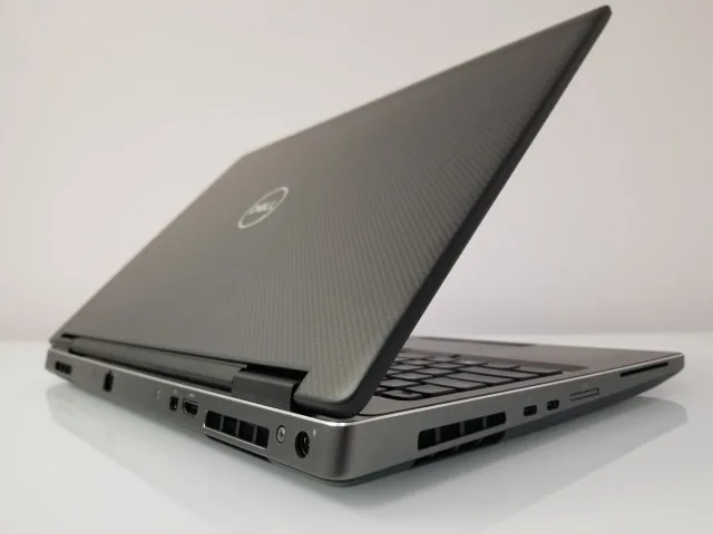 DELL Precision 7530 Core i5-8400H – 8G Ram – 256G SSD – Intel UHD 630