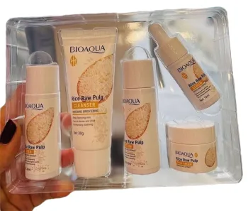 مجموعة الأرز الكورية المتكاملة للعناية بالبشرة والتفتيح من بايو أكوا - 5 قطع Bioaqua Rice Raw Pulp Skin Care Set