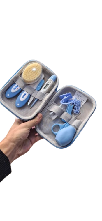 طقم عناية ونظافة البيبي المتكامل من شيكو 4 في 1 بالحقيبة | Chicco Baby Care Set